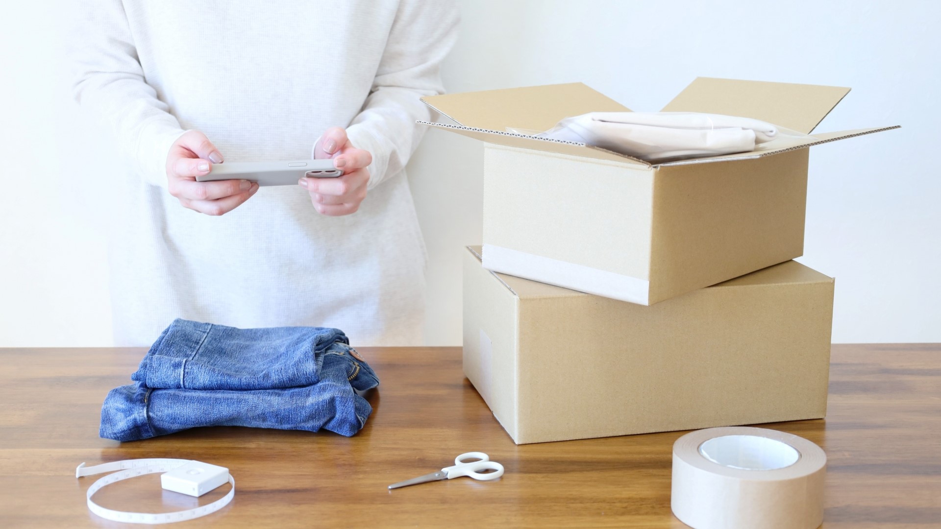 会社員女性がメルカリ副業から始めて個人事業主になるには?知らないと損する基礎知識