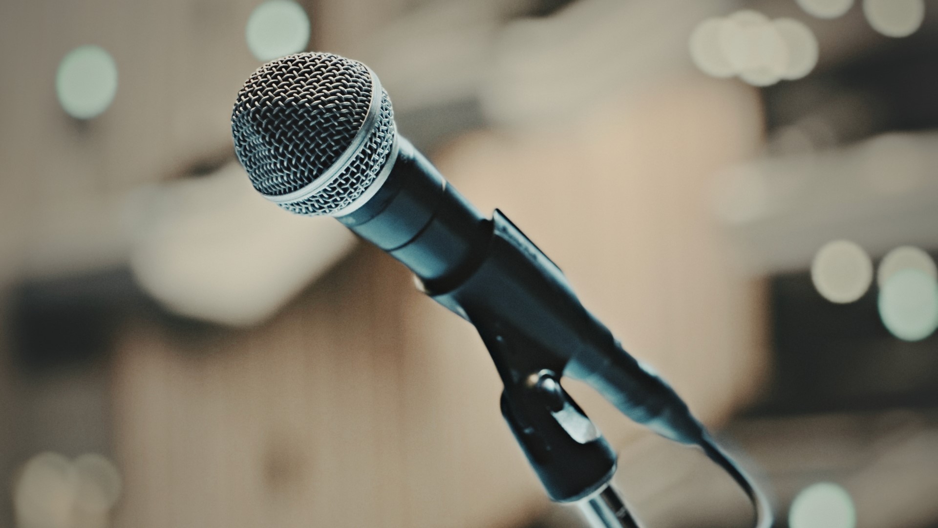 モチベーションを上げるビジネス名言50選|成功者の言葉でやる気に火をつけろ!