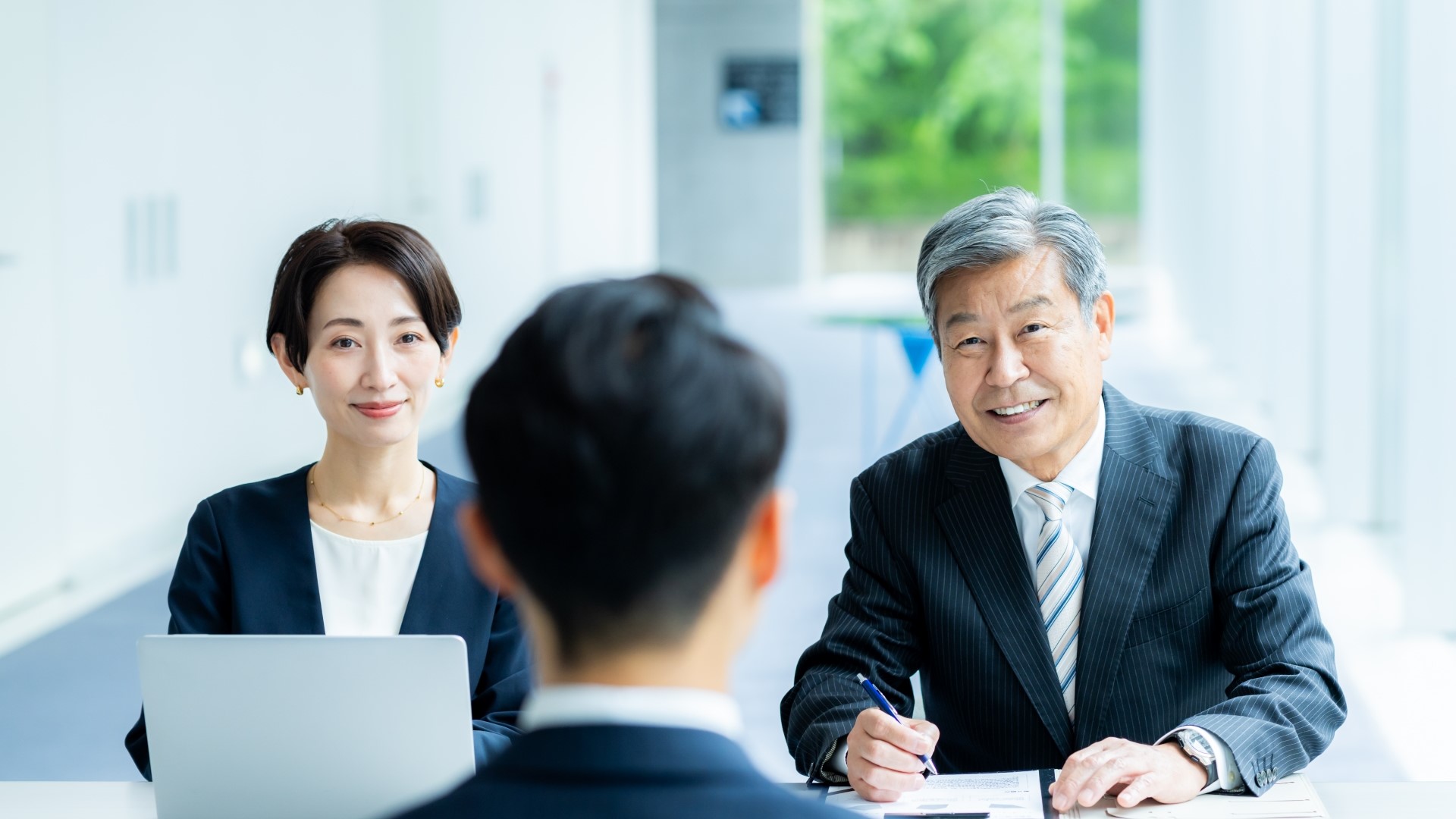 アラフォー無職からの逆転劇！生活再建に成功した人の共通点とは？