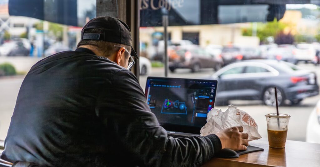 副業に関するよくある質問とその回答。税金やバレるリスク、本業との両立などの疑問を解決するための情報まとめ。