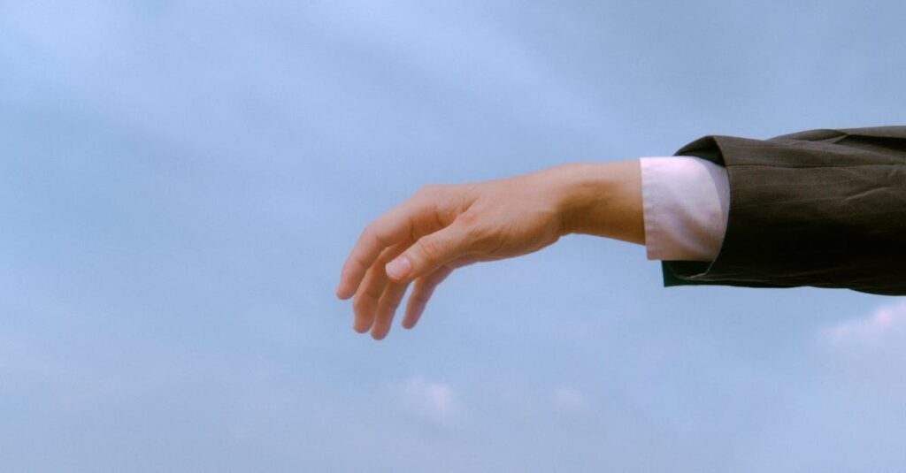 抽象的な目標のせいで習慣化に失敗している様子。何をすべきか迷っている人の姿。