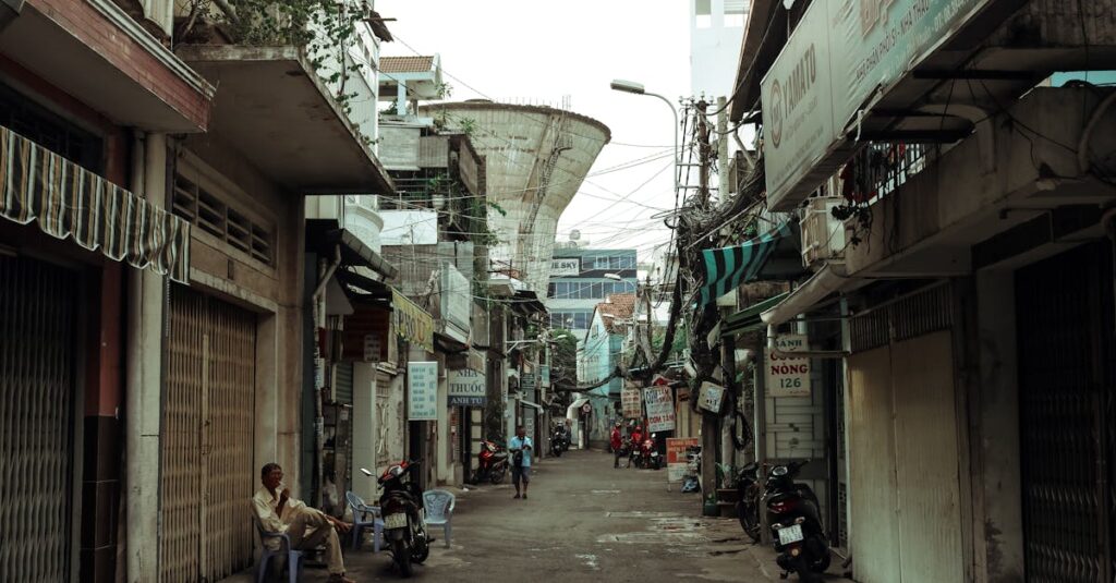 副業でありがちな失敗とその防止策を図解した注意喚起のイメージ