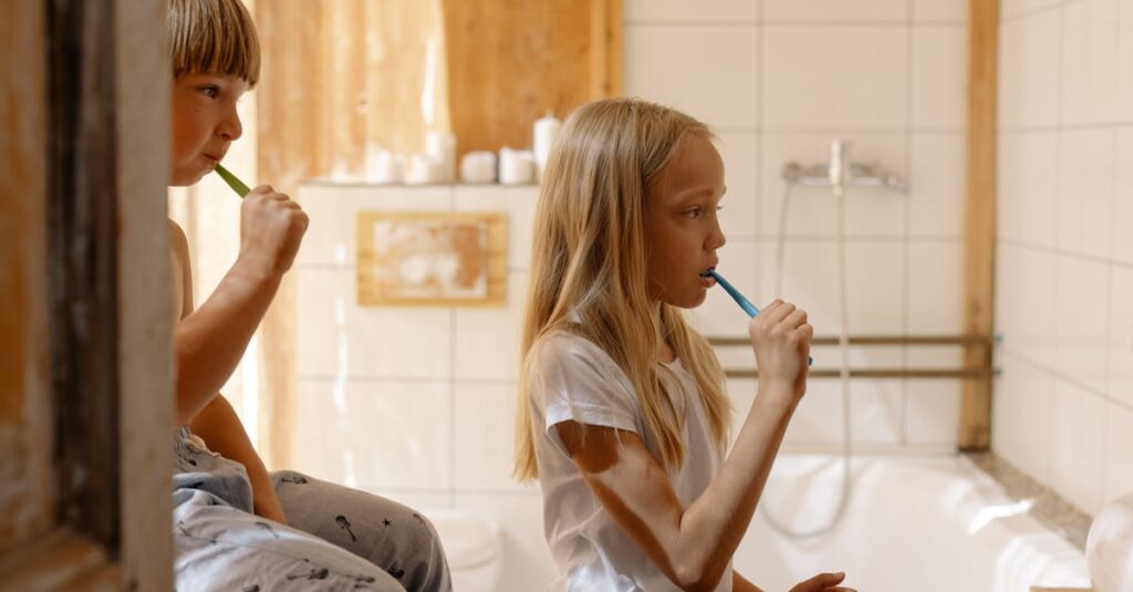 習慣を自然に続けている人の工夫を描いた図解。時間と場所の固定、環境整備、仲間との連携、ご褒美のループが視覚的に整理されている。