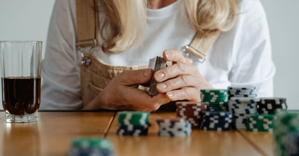 退職後にバイトを始める際の注意点として、体力的負担、条件のミスマッチ、制度との兼ね合い、税金の影響などを図解した画像